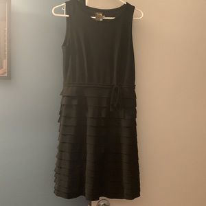 Taylor little black party dress !!!